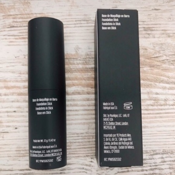 YOUNIQUE TOUCH stick foundation- Satin - Picture 3 of 4